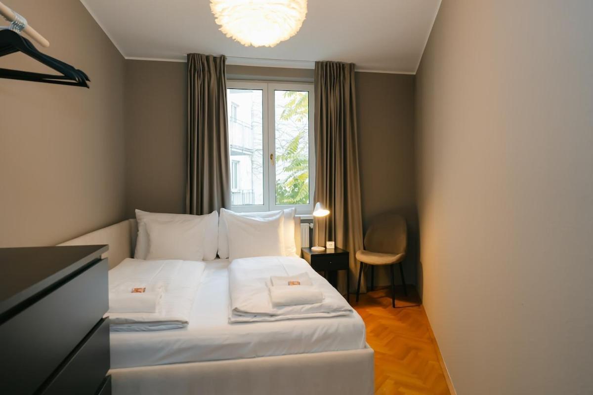 Cozy Corner Perfect For 4 To 6 Hip Area And Parking Appartement