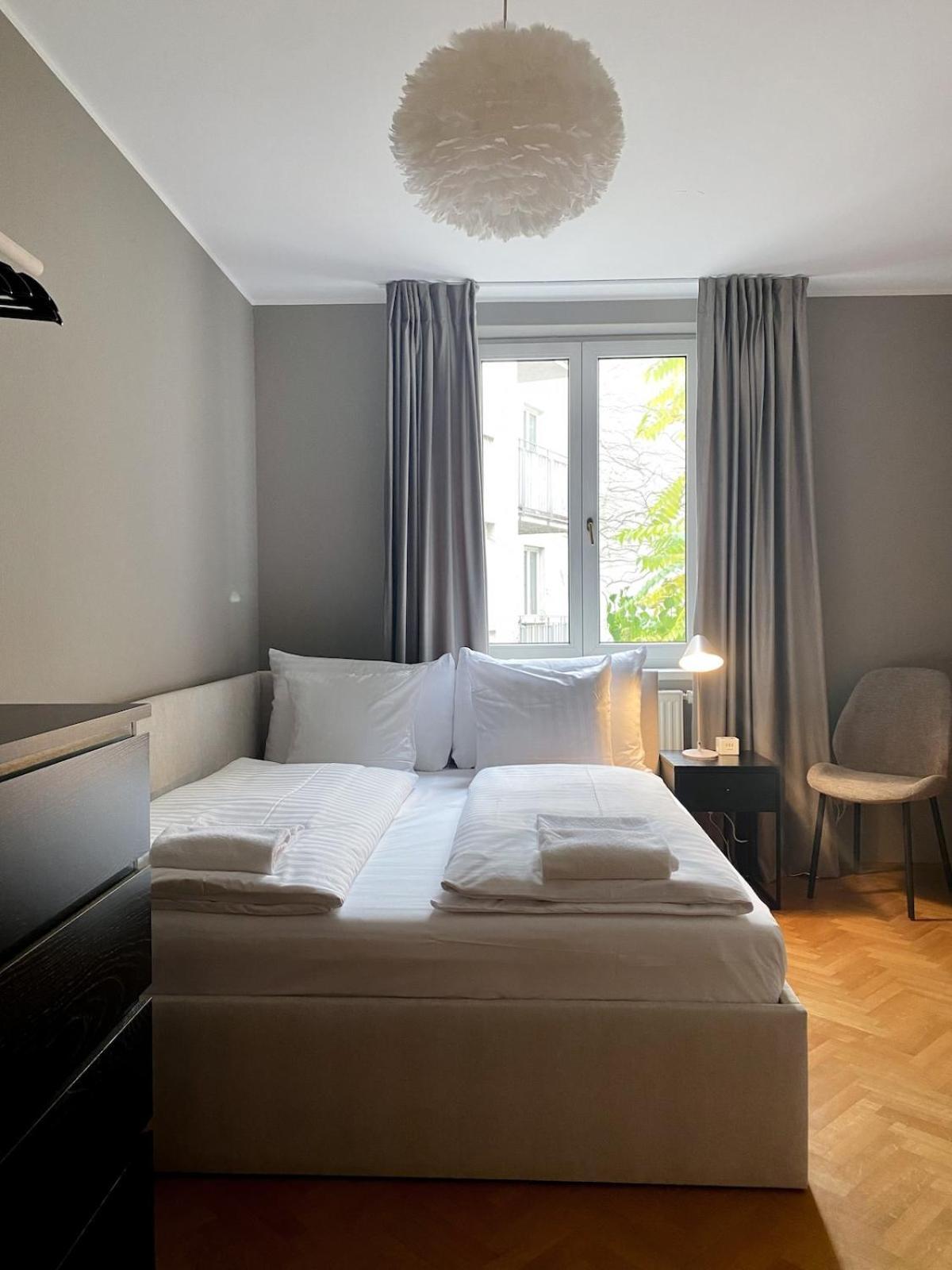 Cozy Corner Perfect For 4 To 6 Hip Area And Parking Vienne